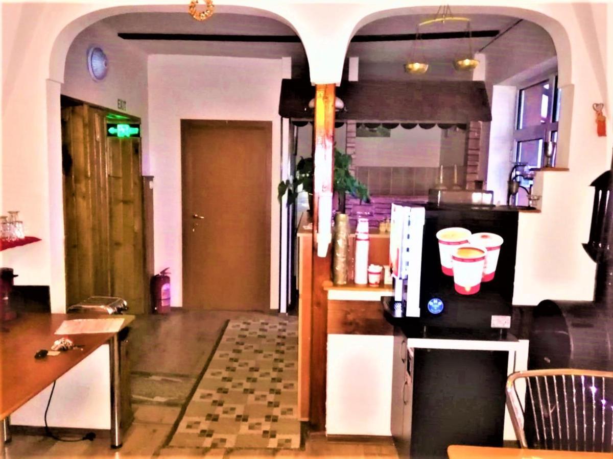 Hotel Dolce Far Niente Braşov Extérieur photo