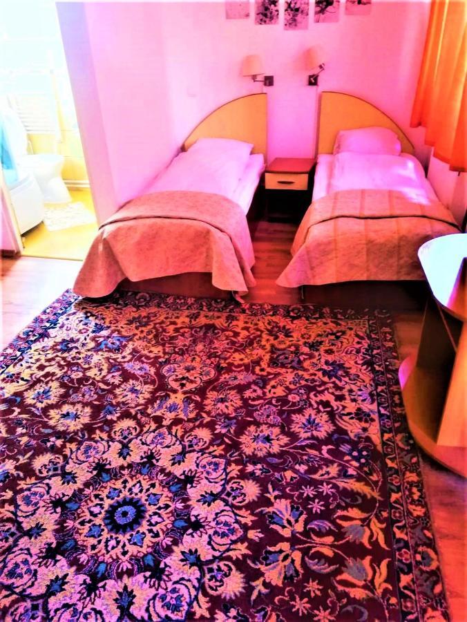 Hotel Dolce Far Niente Braşov Extérieur photo