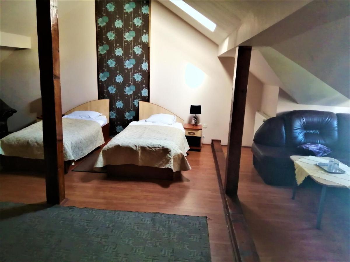 Hotel Dolce Far Niente Braşov Extérieur photo