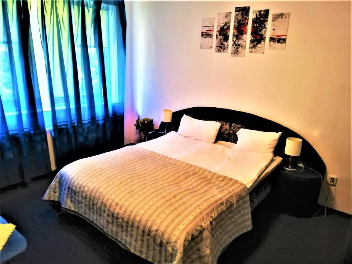 Hotel Dolce Far Niente Braşov Extérieur photo