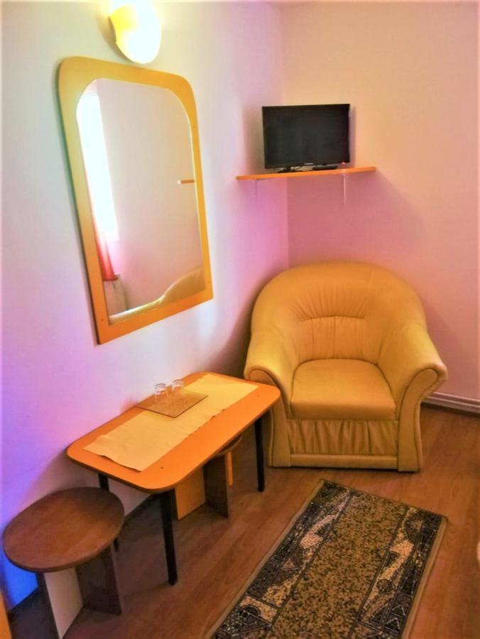 Hotel Dolce Far Niente Braşov Extérieur photo