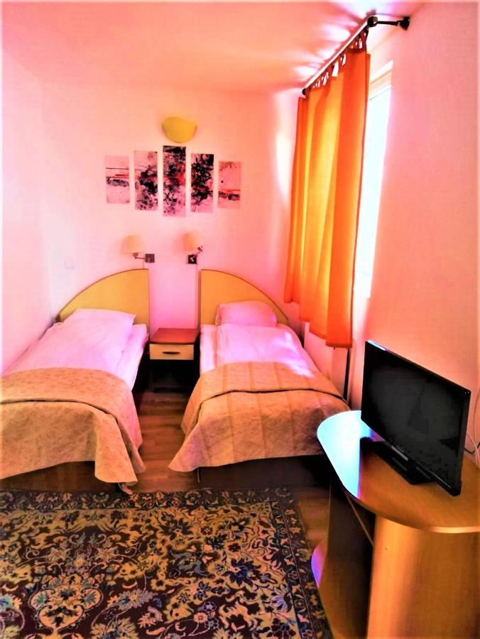 Hotel Dolce Far Niente Braşov Extérieur photo