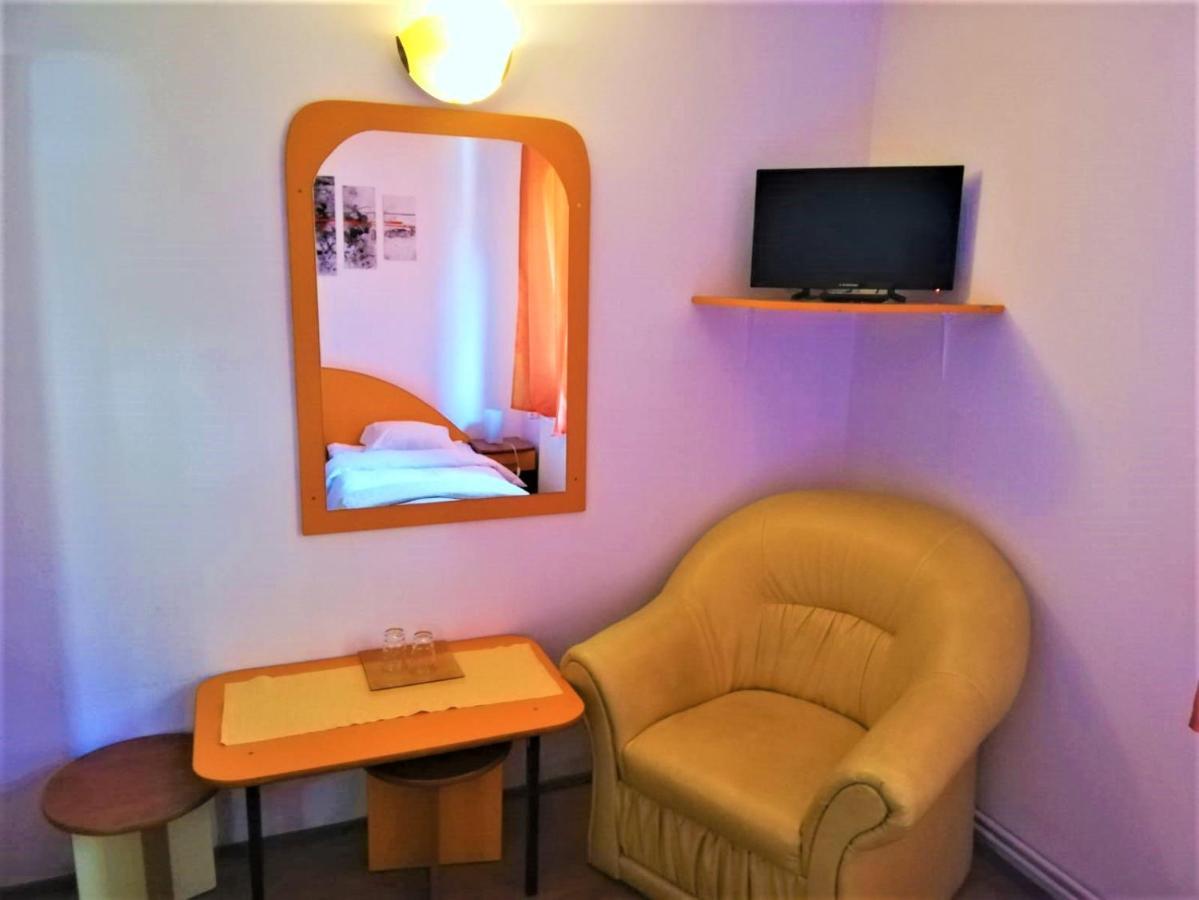 Hotel Dolce Far Niente Braşov Extérieur photo