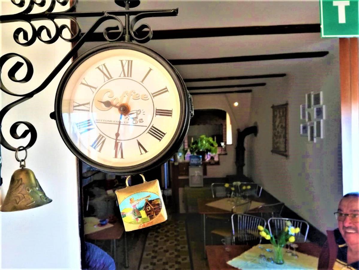 Hotel Dolce Far Niente Braşov Extérieur photo
