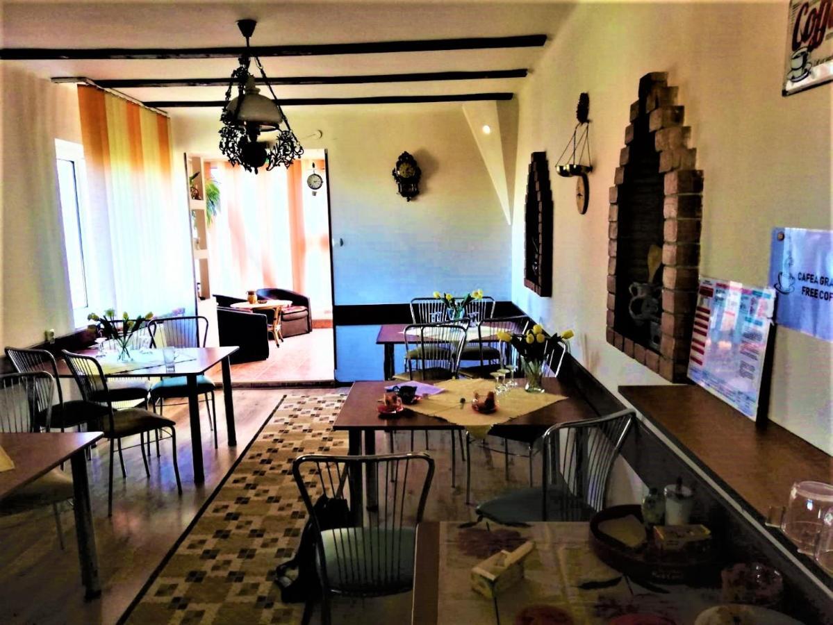 Hotel Dolce Far Niente Braşov Extérieur photo