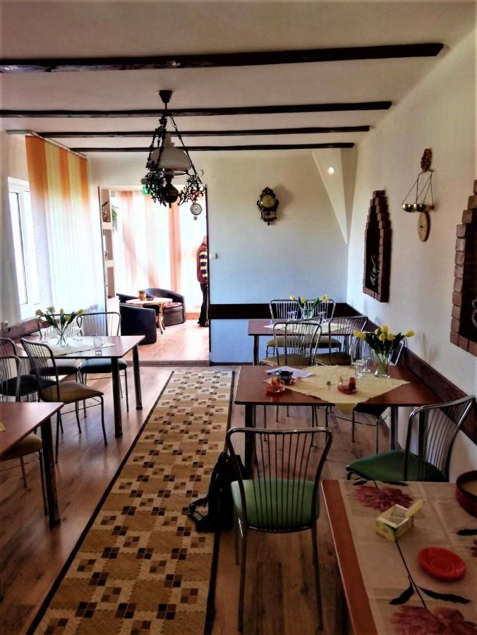 Hotel Dolce Far Niente Braşov Extérieur photo