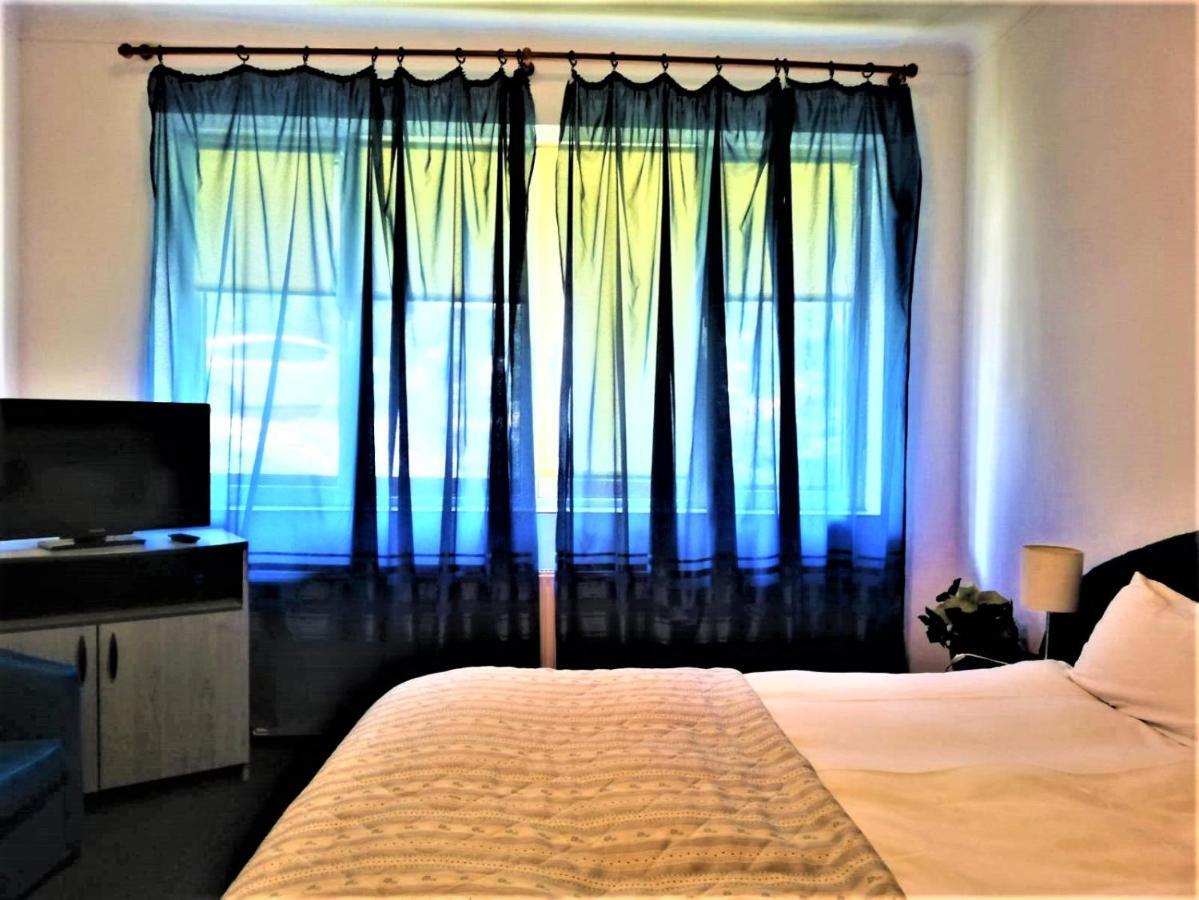 Hotel Dolce Far Niente Braşov Extérieur photo